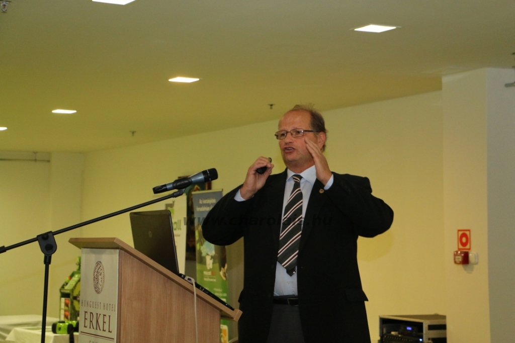 Konferencia Gyulán